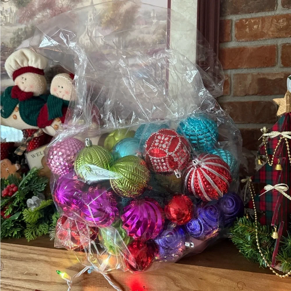 Large Bag of Festive Multicolor Ornament Set